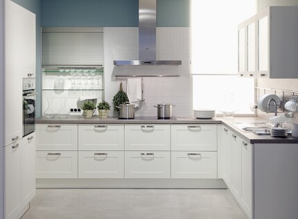 Das Bild der Küche vergrößert sich bei Drauf-Klick! Das Bild der Küche vergrößert sich bei Drauf-Klick!